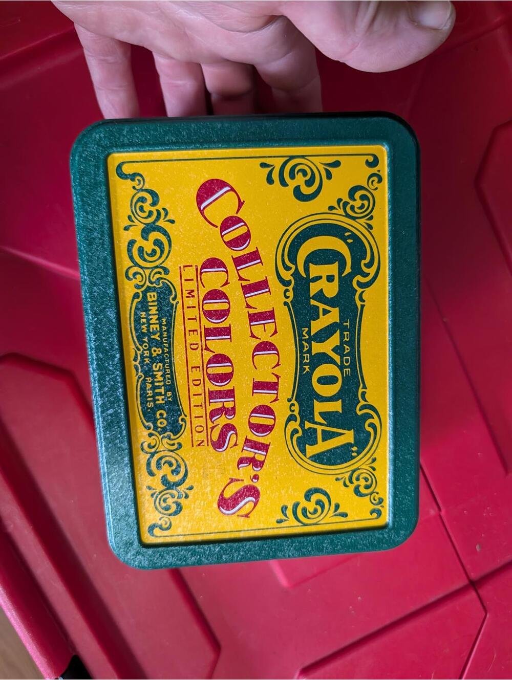 Crayola Collector's Colors Limited Edition Tin - 1958 Vintage WITH CRAYONS